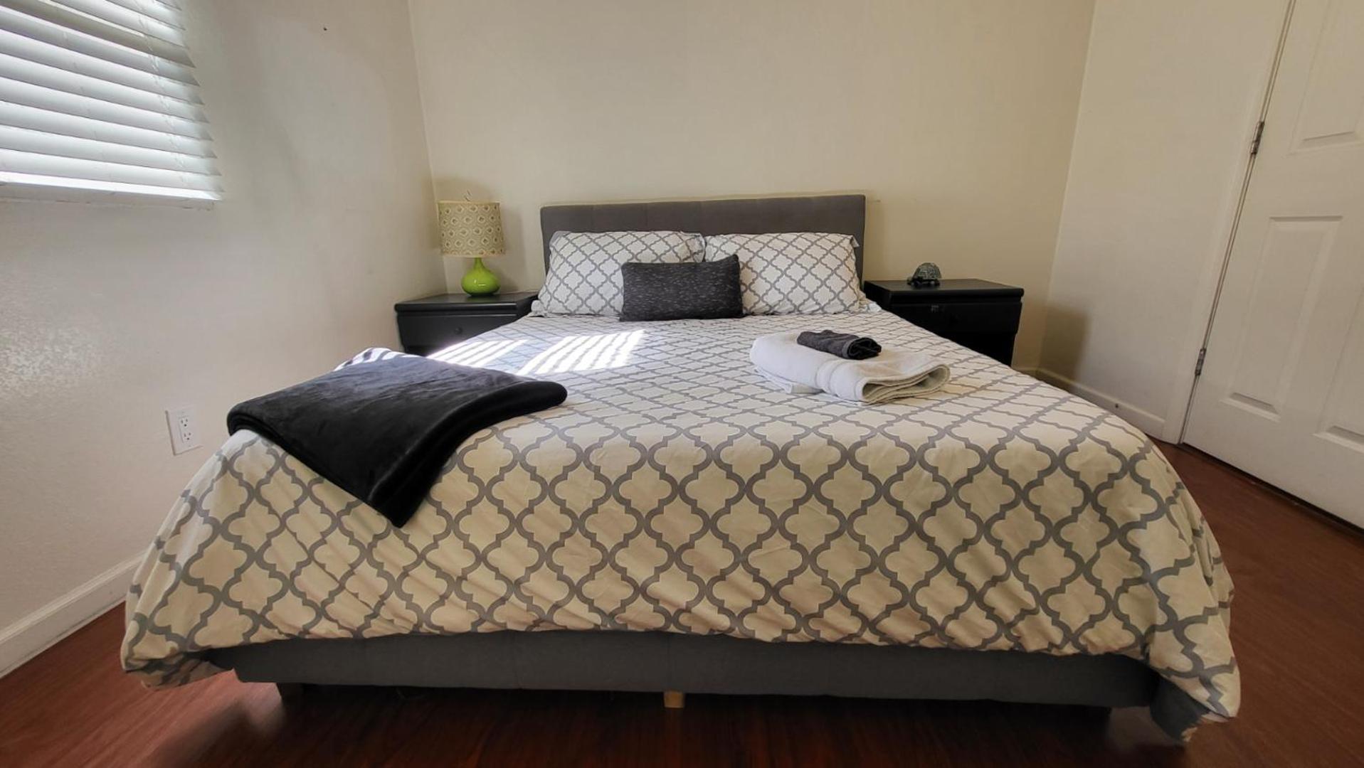 פיניקס U1 - Entire 2 Bedroom Apt In Dt Phx With Pkg מראה חיצוני תמונה
